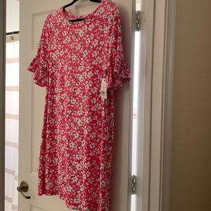 NWT- Kim Rogers casual dress.. pink, white & green flowers. Never worn